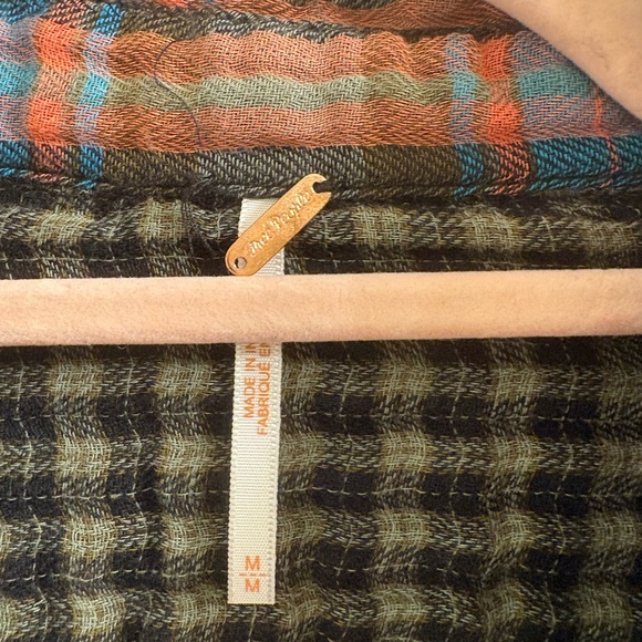 Free People One Of The Guys Button Down Shirt Green Flannel Cloth Oversized M - Picture 7 of 7